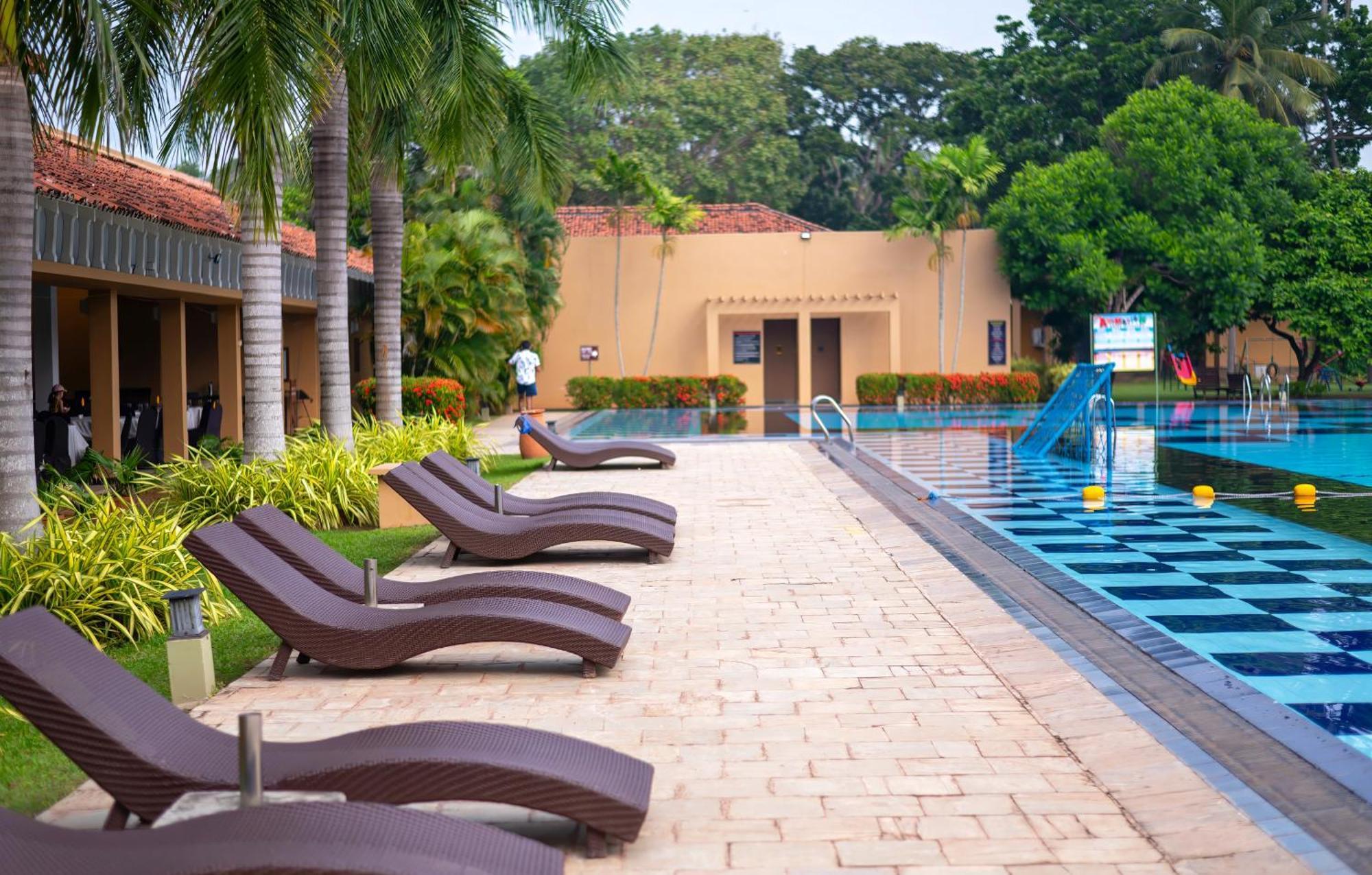 Club Palm Bay Hotel Marawila Eksteriør billede